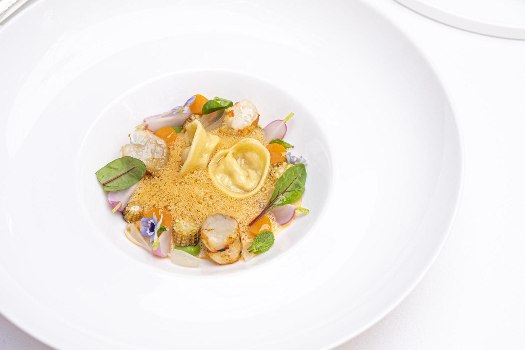 Stikliai Hotel - Relais & Chateaux VNO Kültér fotó A modern French dish