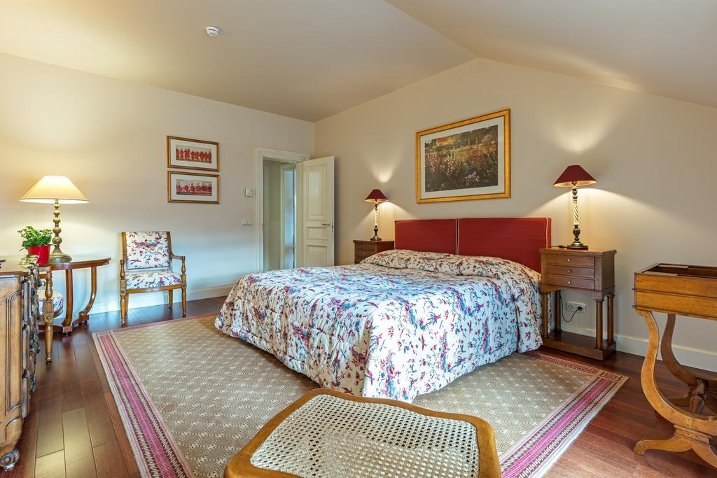 Stikliai Hotel - Relais & Chateaux VNO Kültér fotó A bedroom at the hotel